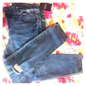 Brand new Forever 21 skinny jeans